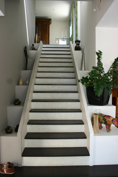 escalier décoratif avec estrade